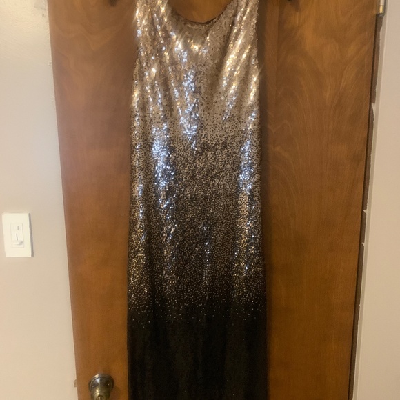 Dresses & Skirts - Dress